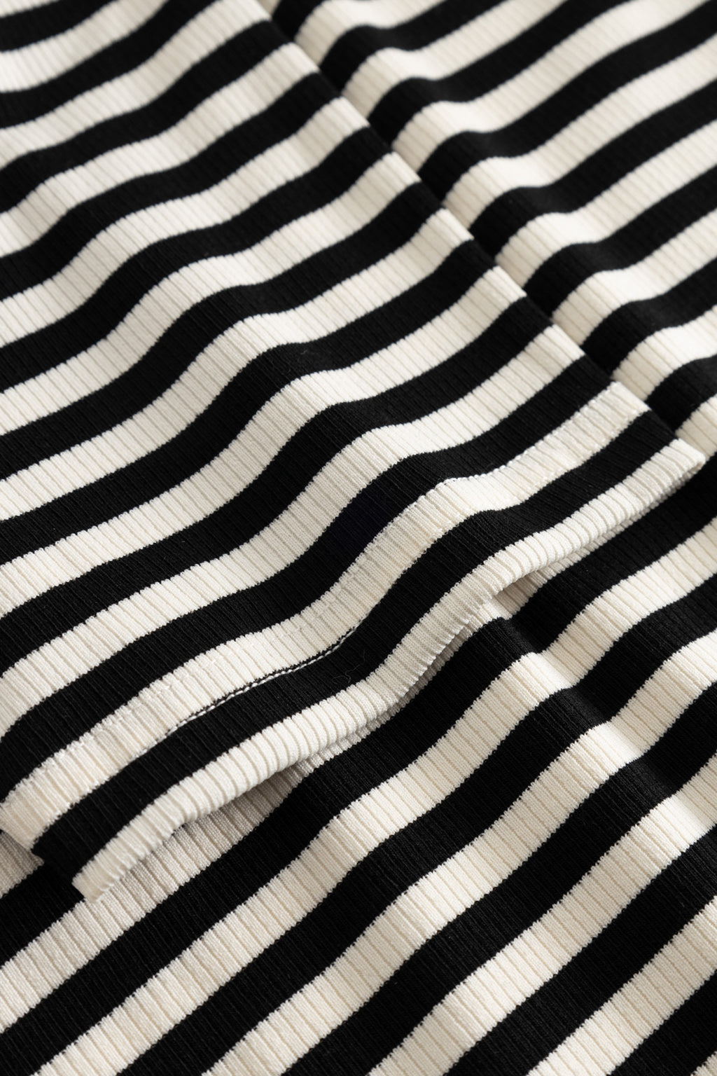 Lizzy Top Ivory Black Stripe