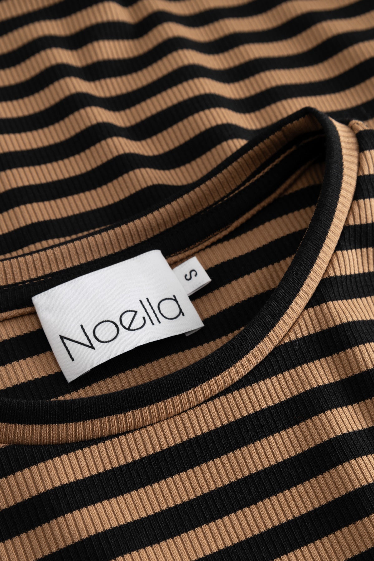 Luana Top Dark Sand Black Stripe
