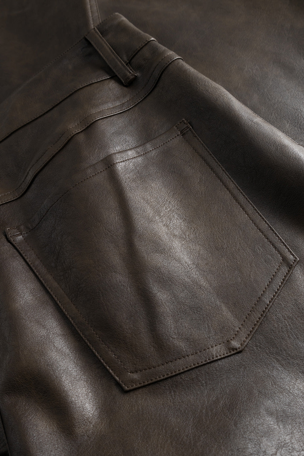 Leondra Pants Worn Brown