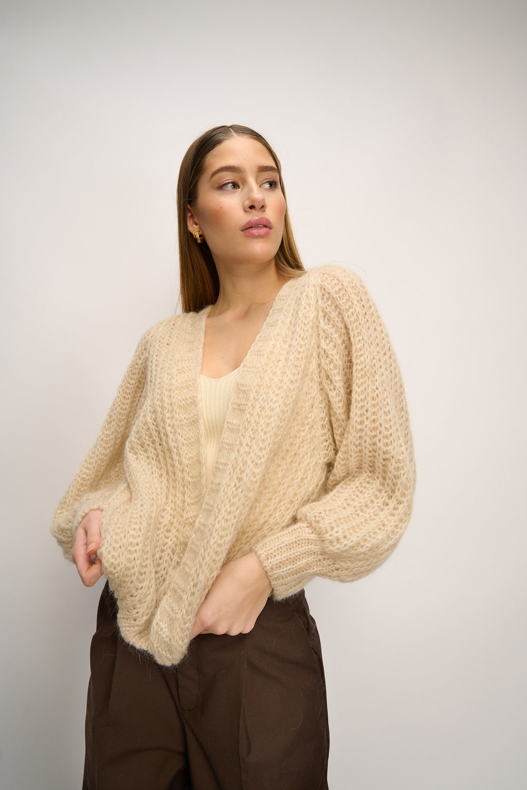 Noellas Joseph Knit Cardigan Beige. Køb Cardigans hos www.noellafashion.dk