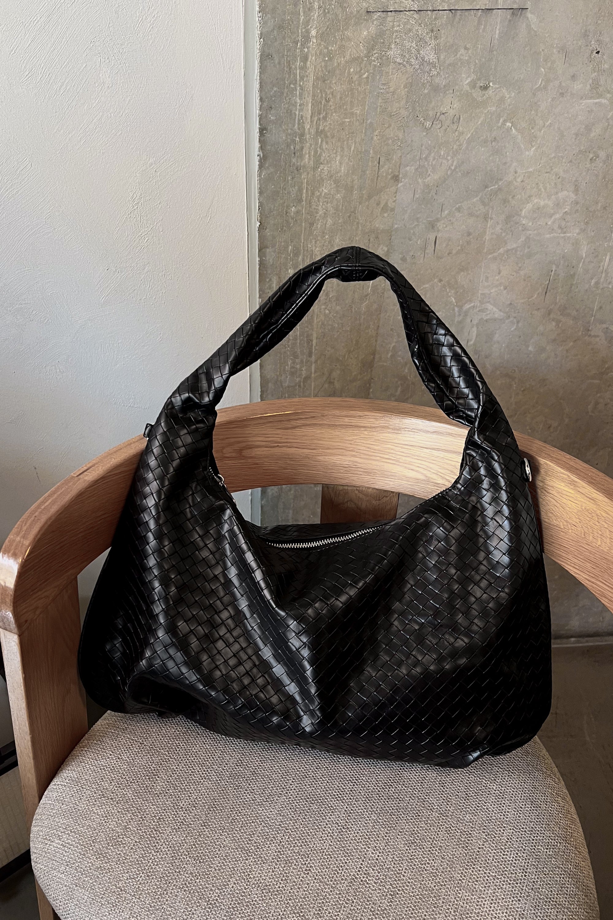 Peony Hobo Bag Black