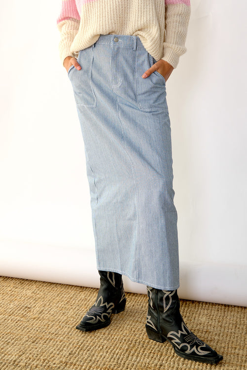 Noellas Benita Skirt Light Blue. Køb Nederdele hos www.noellafashion.dk