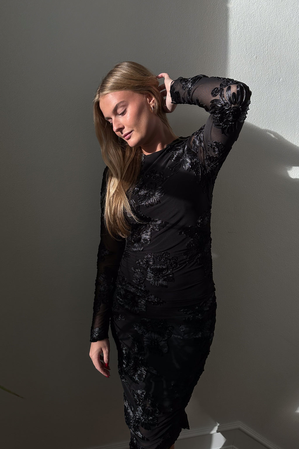 Noellas Lavinia L/S Dress Black. Køb Kjoler hos www.noellafashion.dk
model_170_S